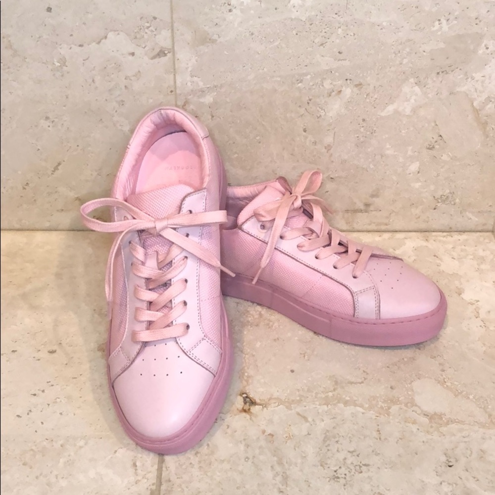 NWOT Greats bubble gum pink sneakers